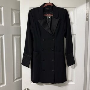 DollKills Black Suit dress, cocktail dress, blazer dress
can fit size 4-6 (M)
